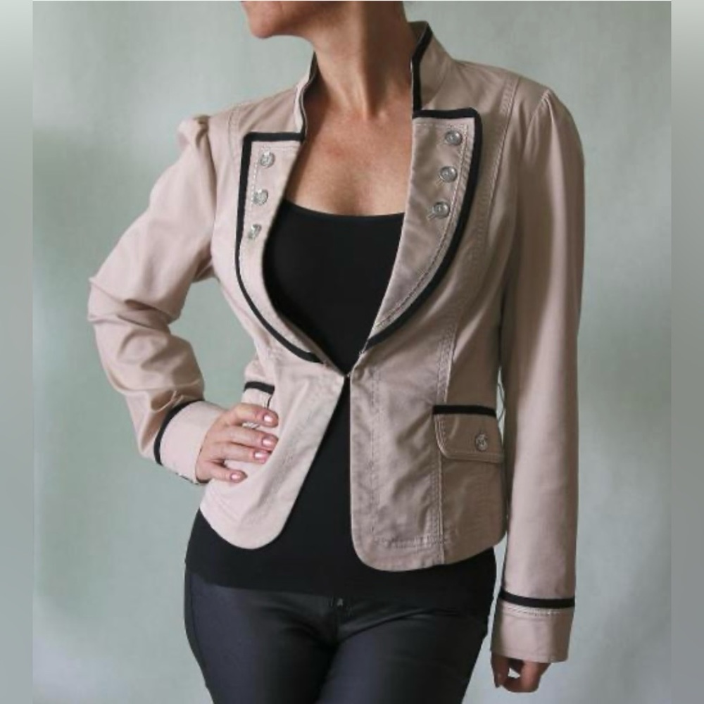 White House Black Market Blazer Jacket Womens Khaki Tan Black Trim Pleated Back